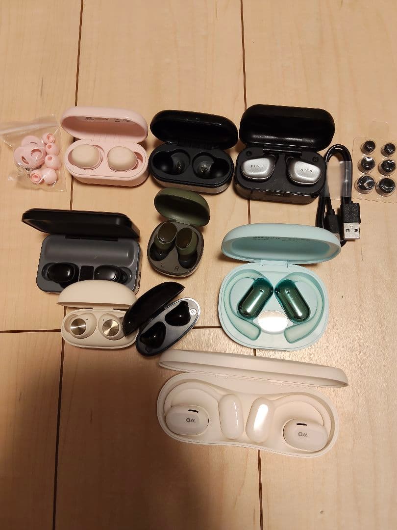 【まとめ売り　ジャンク】ワイヤレスイヤホン　8点＋充電ケース1点