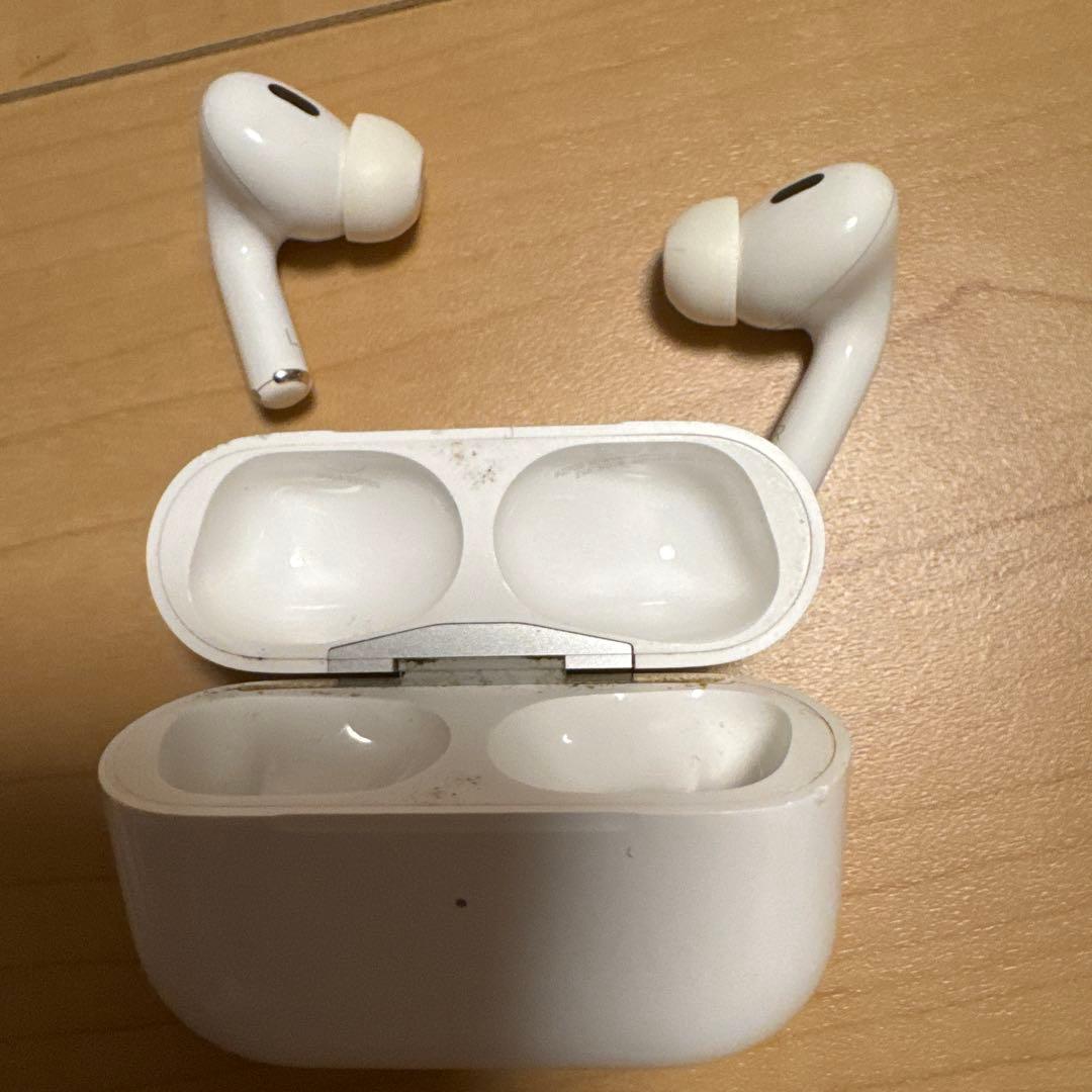 AirPods Pro2 ライトニング　小傷多い　全部揃ってます　アップル