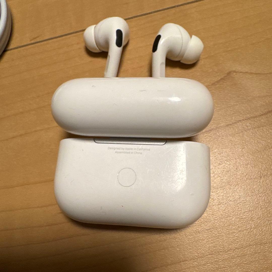 AirPods Pro2 ライトニング　小傷多い　全部揃ってます　アップル