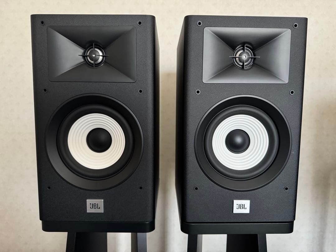 美品JBL STAGE A130BLK 2ウェイ ブックシェルフ型スピーカー