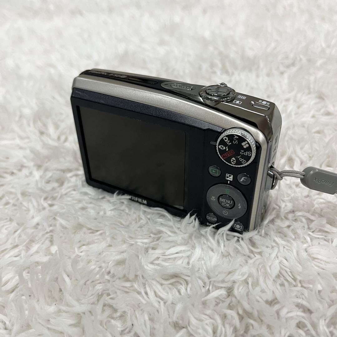 Fujifilm FinePix 12.0メガピクセル コンパクトデジタルカメラ